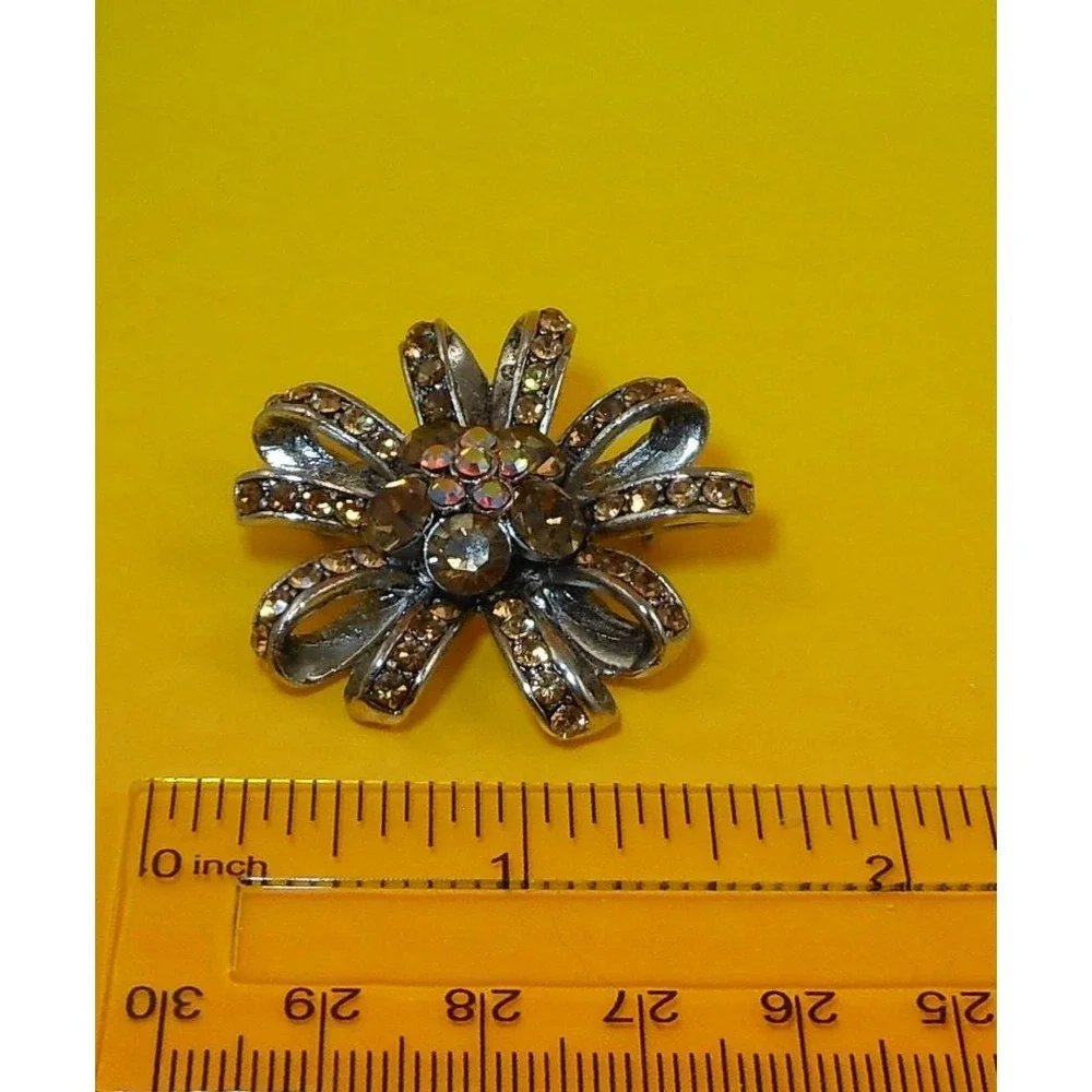 Vintage 1990s Amber Rhinestone Flower Brooch Pin Aurora Borealis Center‎ Silver